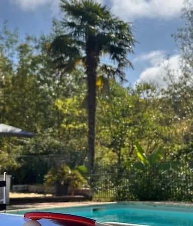 6 Personnes Dans Un Ecrin De Verdure Avec Vue Dom wakacyjny *
