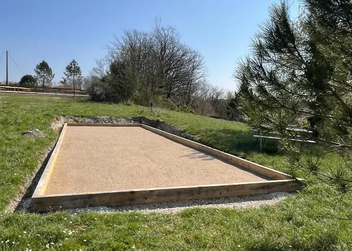 6 Personnes Dans Un Ecrin De Verdure Avec Vue * Agnac